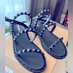 Steve Madden Black Studded Strap Sandals 8